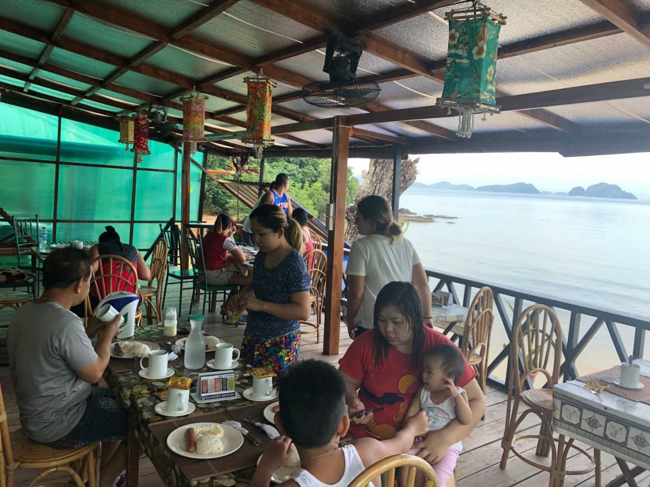 Rl Coastline Inn El Nido Exterior photo